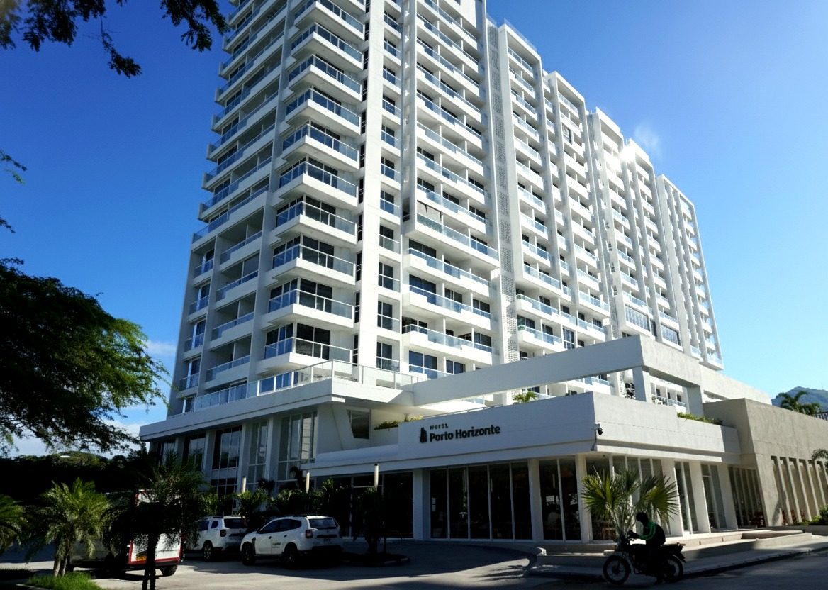 Fachada del Hotel Porto Horizonte